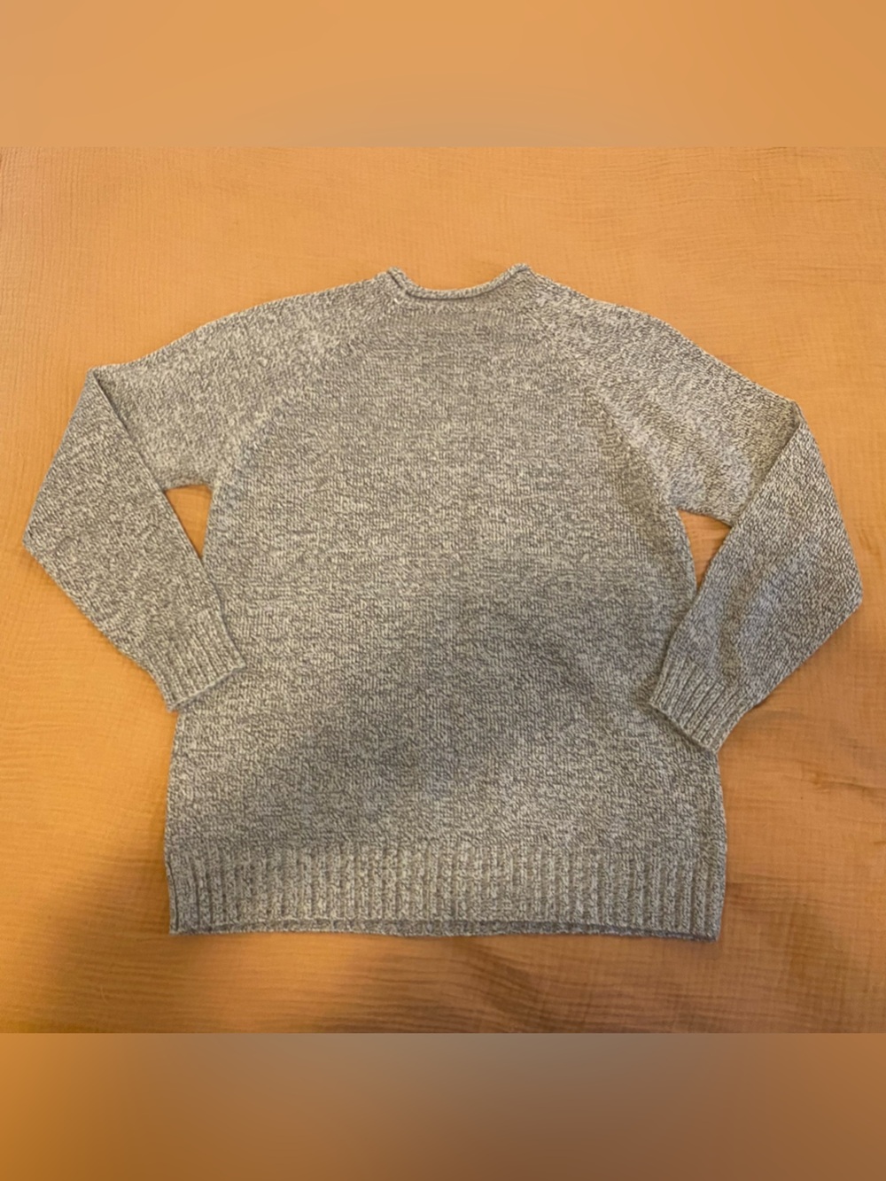 Basic Editions Sweater - Picture 3 of 3